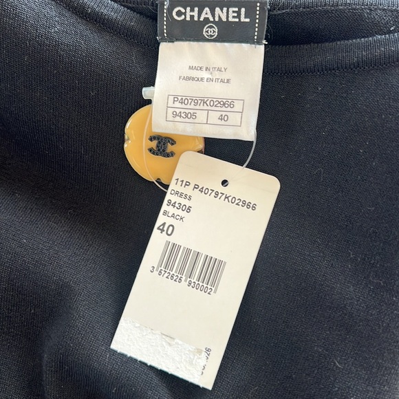 Vintage 2011 Chanel Black Dress Camellia Crystals Italy Size 40 - Picture 14 of 14